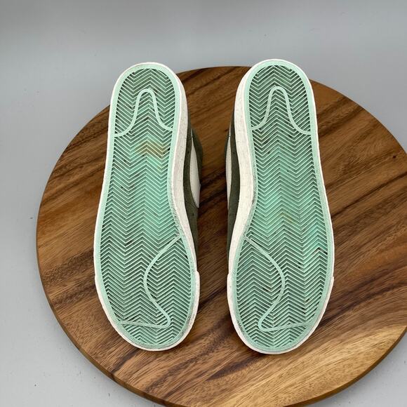 Nike Blazer Mid 77 Shoes Womens Size 9 Olive Suede Casual Athletic Gym Sneakers - Picture 7 of 9